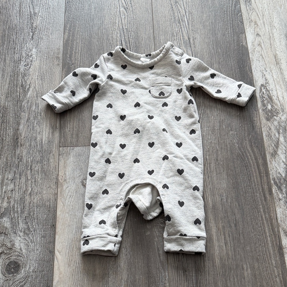 Nordstrom Gray Heart Print Kids‎ Footie